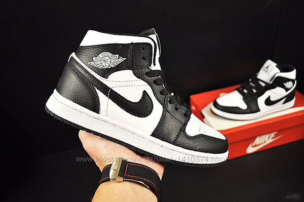 підліткові кросівки Nike Air Jordan 1чорні з білим 36-41р