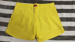 Жіночі шорти