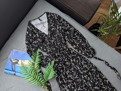 Гарна сукня максі з розрізом на ніжці в квітковий принт