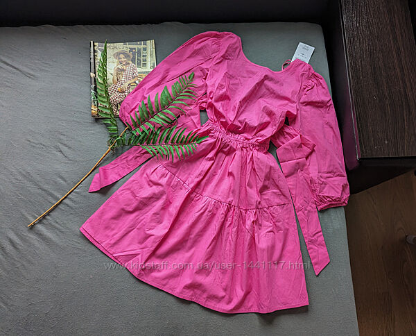 Яскрава рожева сукня з гарною спинкою xs s