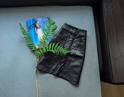 Стильна спідниця під шкіру шкіряна з кишенями