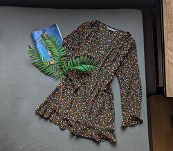 Гарна коротка сукня а-силует приталена в квітковий принт zara