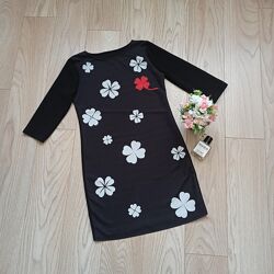 Зручна чорна сукня з клевером