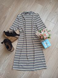 Летнее трикотажное платье в полоску