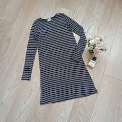 Трикотажное свободное платье в полоску, S