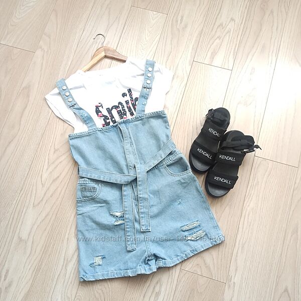 Джинсовий комбінезон з футболкою, М