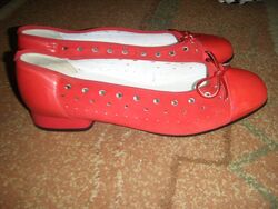 Шикарные туфли лодочки, кожа, размер 7,5, 26,5 см