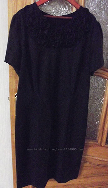 Новое, черное платье.