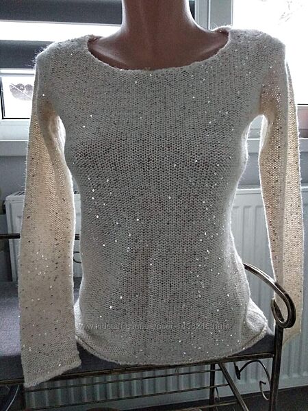 Шикарний светр Caroll , розмір S / M.