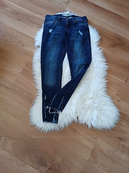 Крутезні джинси рванки Denim Co, розмір XS/S