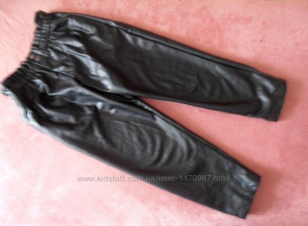 Чорні брюки штани фірми Зара Zara на зріст 134 см 