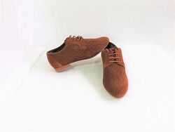 Португальские легкие замшевые туфли от Minelli р 36  23 см