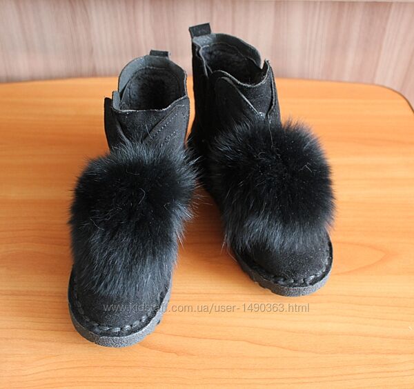 Натуральные замшевые ботиночки