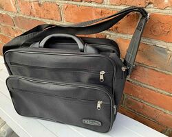 Чорна чоловіча сумка Wallaby 2651