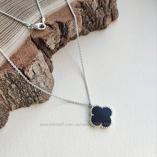 Срібне кольє у вигляді чотирилисника конюшини 