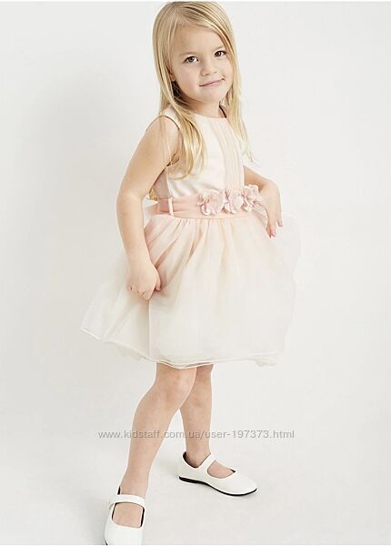 Платье нарядное новое р 110