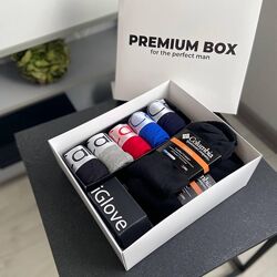 #7: Premium Box CK