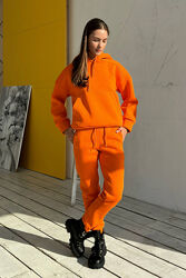 #5: оранжевый