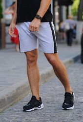 #7: серый с лампасами