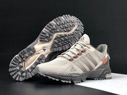 Чоловічі бігові кросівки Adidas Marathon бежеві