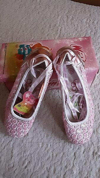Нові туфлі - бомоніжки Вінкс .