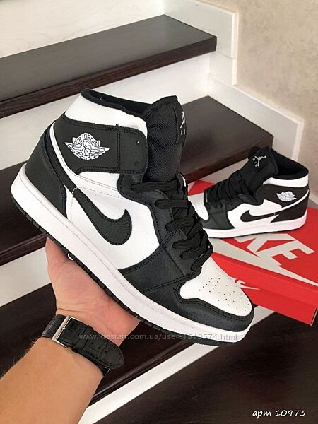 р.43 Кроссовки Nike Air Jordan черно/белые 
