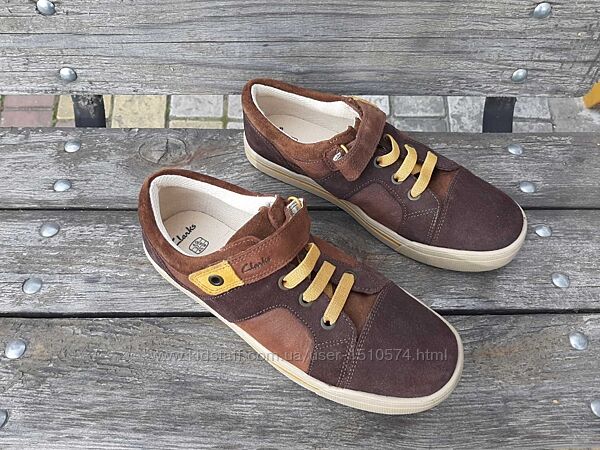 р. 36 Clarks  кожаные кроссовки оригинал