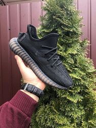 р.37, 38 кроссовки Adidas Yeezy Boost черные  KS 11440
