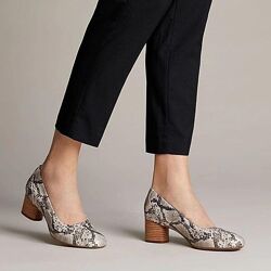 р. 38.5.39  Clarks женские  кожаные туфли оригинал