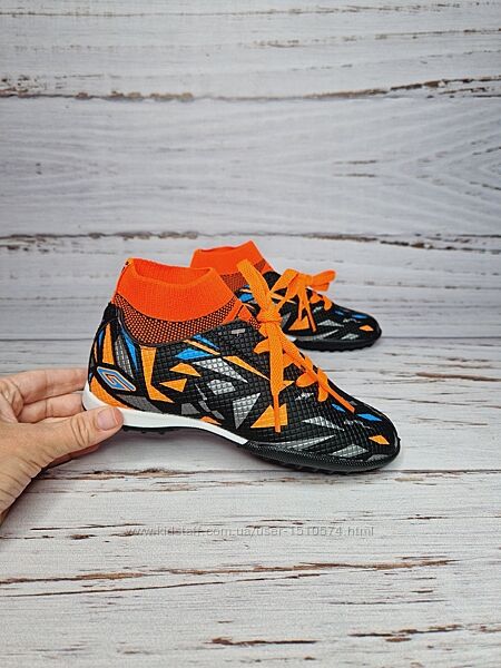 р.32, 35 Детские футбольные кроссовки Dugana S2303-13