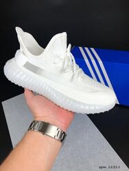 р.36-41 Кроссовки Yeezy Boost белые KS 12311