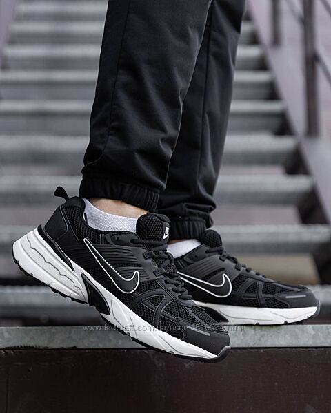 р.44  Кроссовки Nike V2K Runtekk Black White NK152