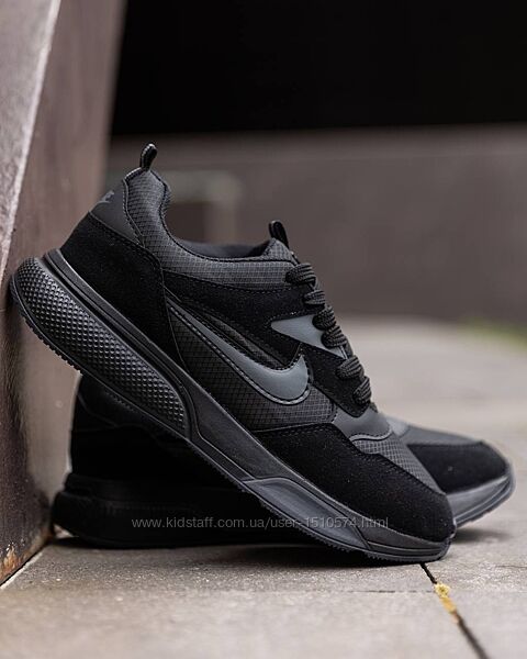 р.41 Кроссовки  Nike Racer Black NK170