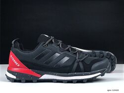 р.40-45 Кроссовки Adidas Terrex черно/красные термо KS 12402