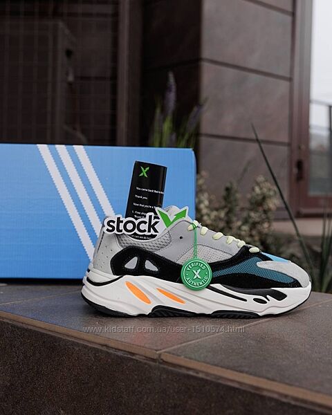 р.41  Кроссовки Adidas Yeezy Boost 700 Wave Runner Solid AD102