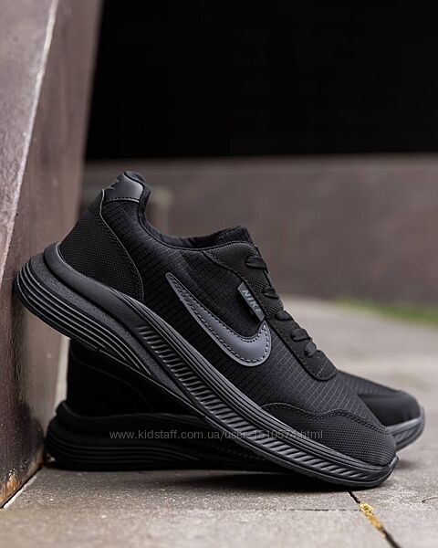 р.40  Кроссовки Nike Racer Total Black NK185