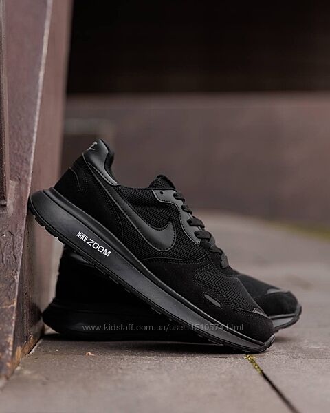 р.40, 41 Кроссовки Nike Zoom Total Black NK264