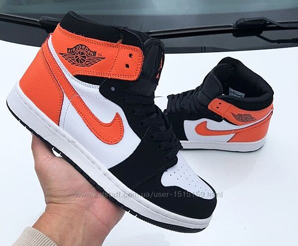 р.40 Стильные кроссовки Nike Air Jordan бело/черно/оранжевые 