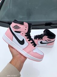 р.40 Стильные кроссовки Nike Air Jordan розово/белые 