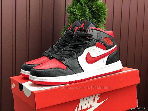 р.41, 42, 44 Стильные кроссовки Nike Air Jordan черно/красно/белые 