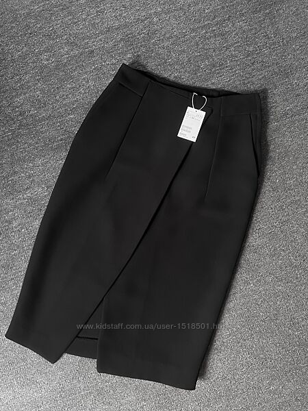 Спідниця з розрізом з щільної костюмної тканини бренду H&M