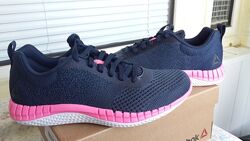 Reebok оригинал 37 ст.24 см. новые кроссовки