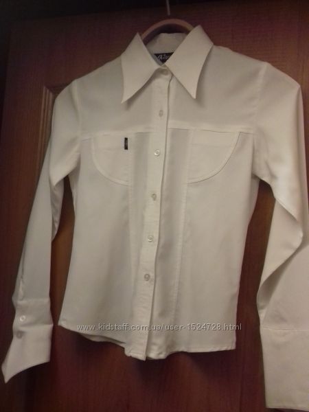 Приталена блуза  розмір S
