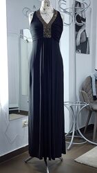 Нарядна довга сукня чорного кольору Laura Ashley 