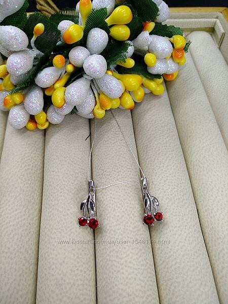 Серебряные шикарные яркие сочные серьги вишни ягоды с красным фианитом 925 