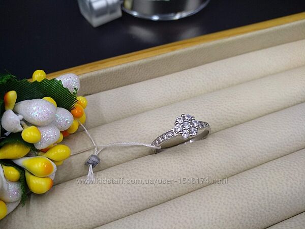 Серебряное кольцо цветок ромашка с фианитом 925 размер 18