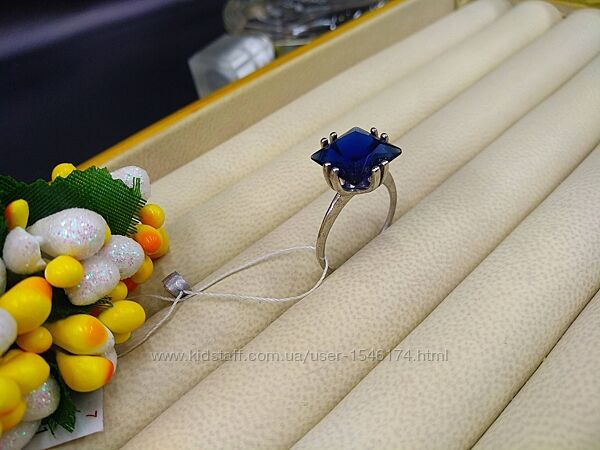 Серебряное кольцо перстень с большим квадратным синим фианитом925 размер 17