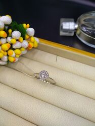 Серебряное нежное классическое кольцо перстень с белым фианитом размер 17.5
