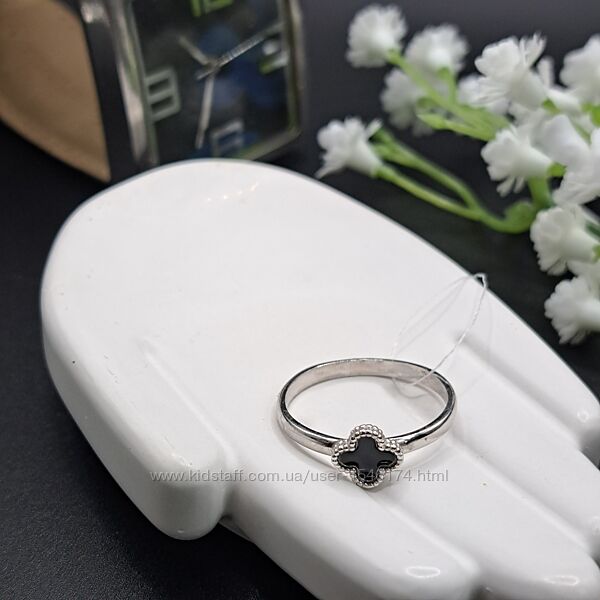 Серебряное нежное стильное кольцо черный клевер в стиле ван клиф 925