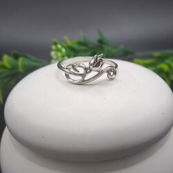 Серебряное нежное стильное кольцо цветок тюльпан 925 размер 18,5